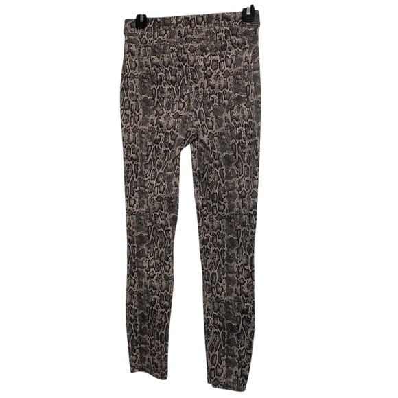 SPANX Jean-ish slimming snakeskin print neutral leggings size small - Picture 6 of 7